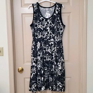 NWT 2XL Nicki dress with pockets. Lularoe
